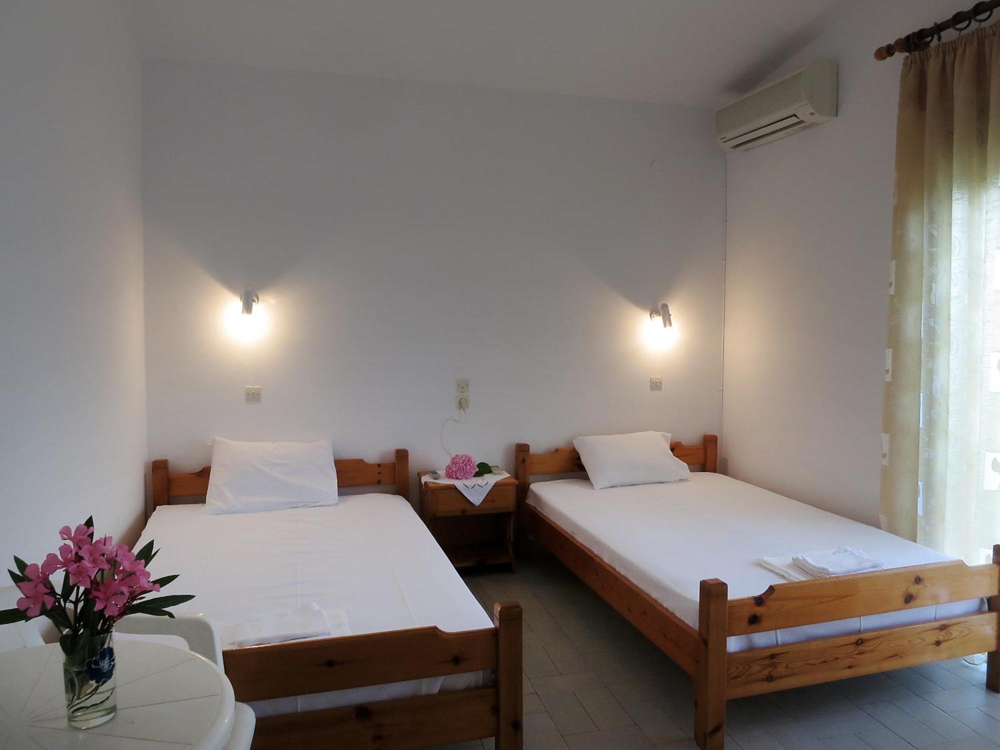 Thanasis Matsas Rooms Kamariotissa Exteriör bild